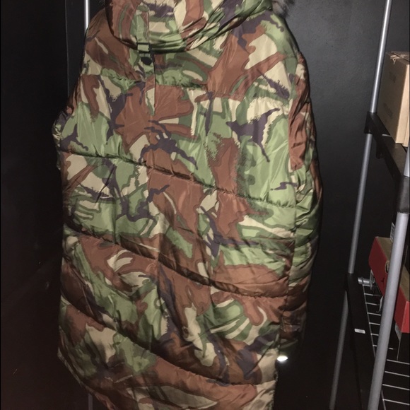 Superdry parka - Picture 2 of 3